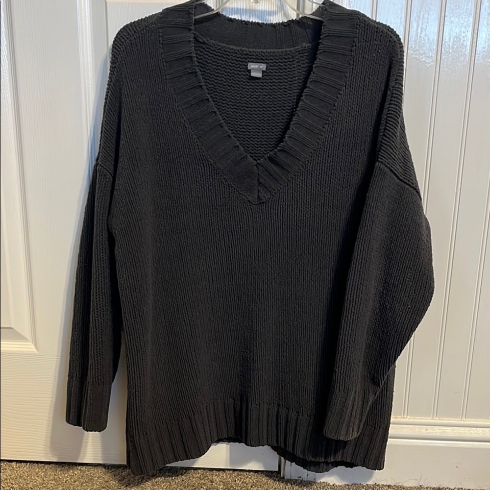 Aerie Dark Green V-Neck Knit Sweater